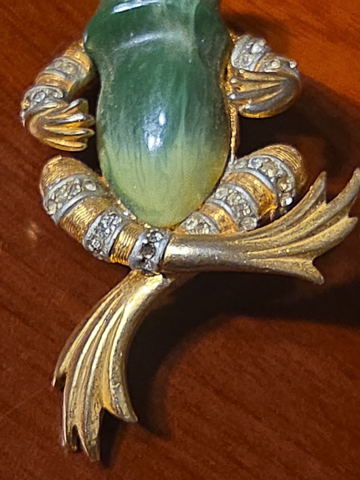 Vintage Unsigned Boucher ? Lucite Belly Pave Rhinestone Frog Pin Brooch