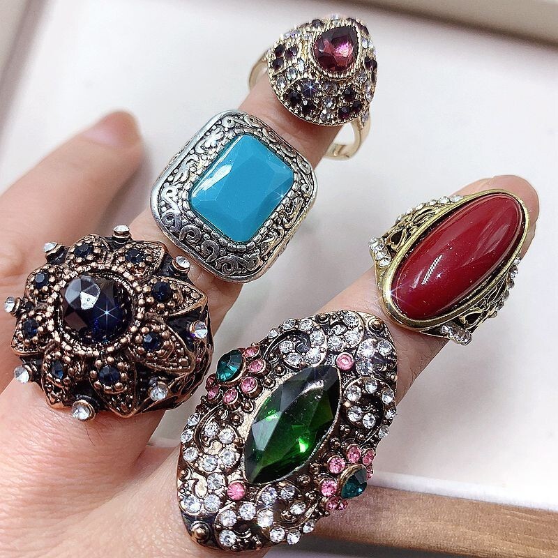 Wholesale 50pcs Lot Vintage Crystal Stone Mix Style Metal Jewelry Ring Men Women