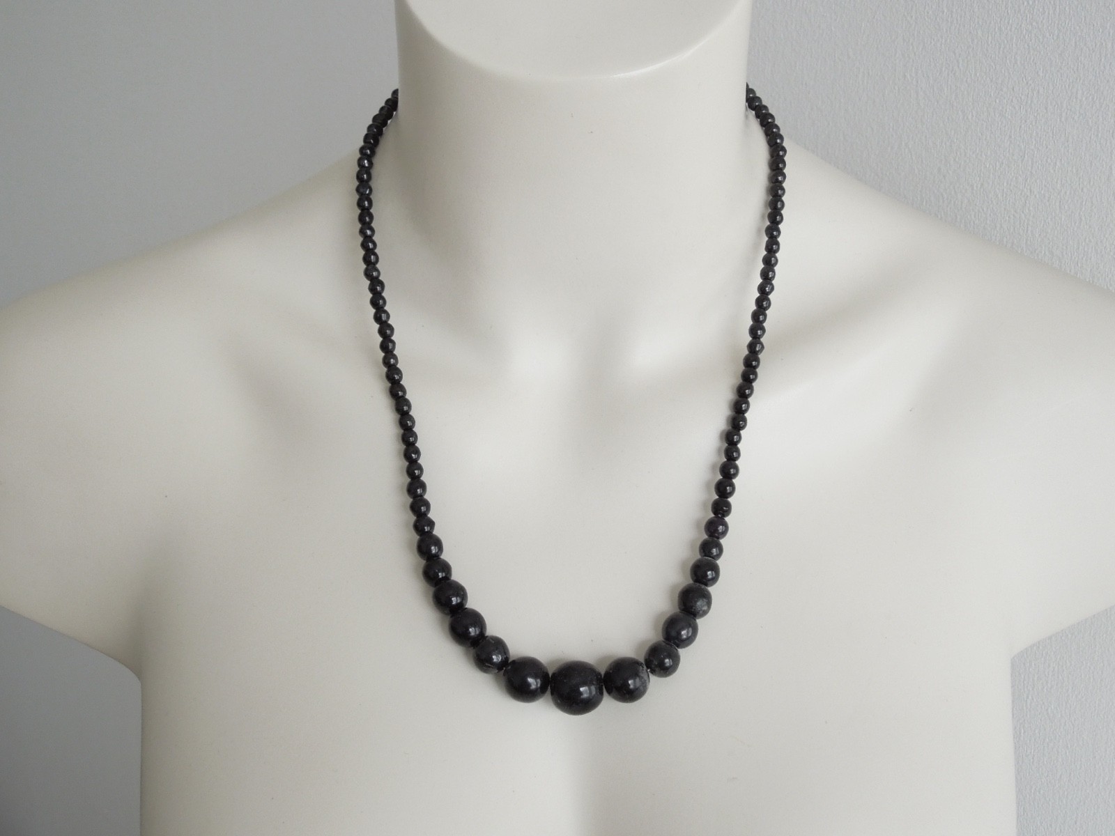 Vintage Necklace Glass Bead Necklace Black Gradient 1950s 36.3 G/22 In