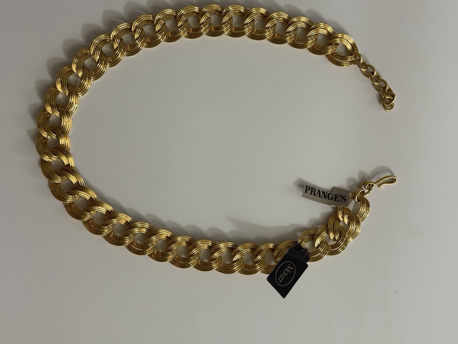 Monet Chunky Gold tone Necklace With Hook Closure . Bright Gold Tone￼