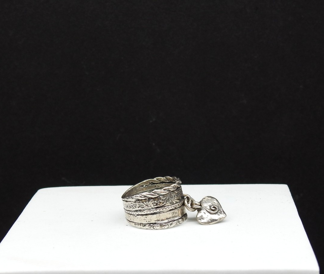 Israel 925 Sterling Silver Multi Band Heart CZ Dangle Charm Ring Size 9 Artisan
