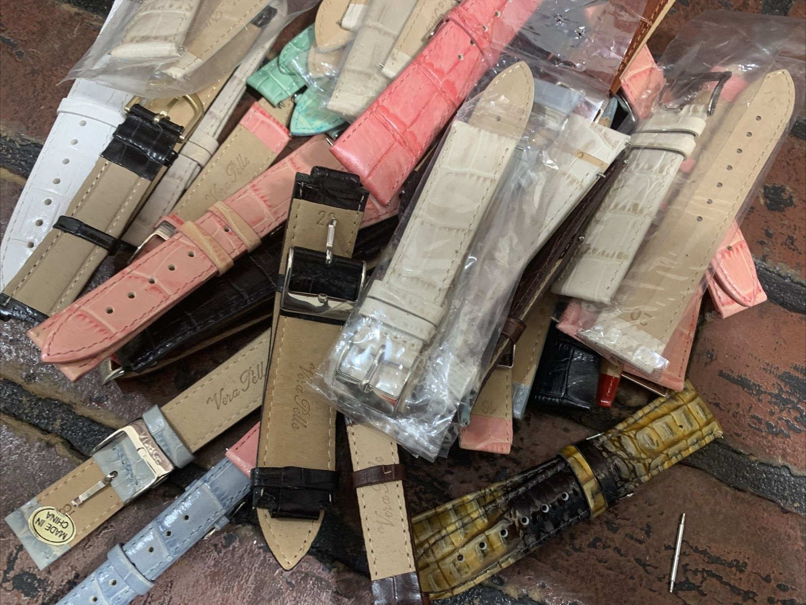 Vera Pelle Watch Wrist Band Strap New Lot of 43