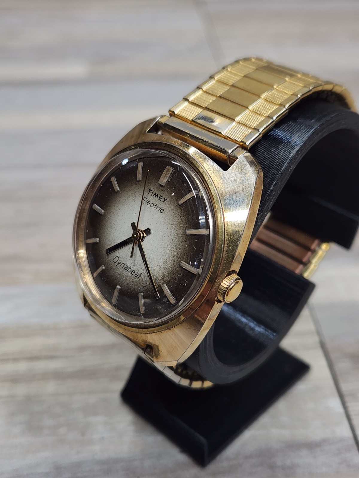 Vintage TIMEX Electric Dynabeat Men’s Watch. Gold Tone Case, 70’s, Working