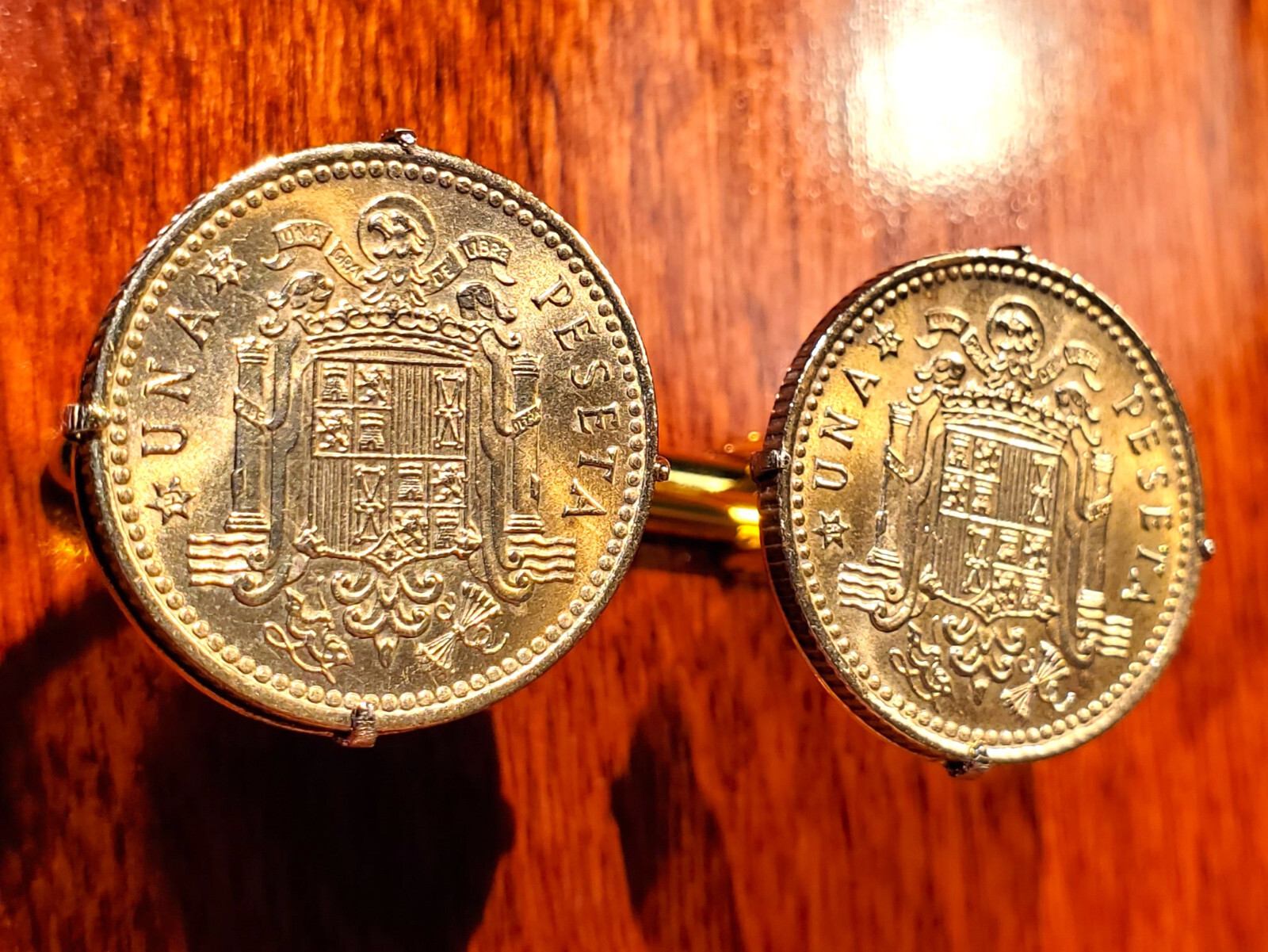 Vintage Spain Eagle & Shield Coat of Arms Spanish Bronze Coin Cufflinks + Box!