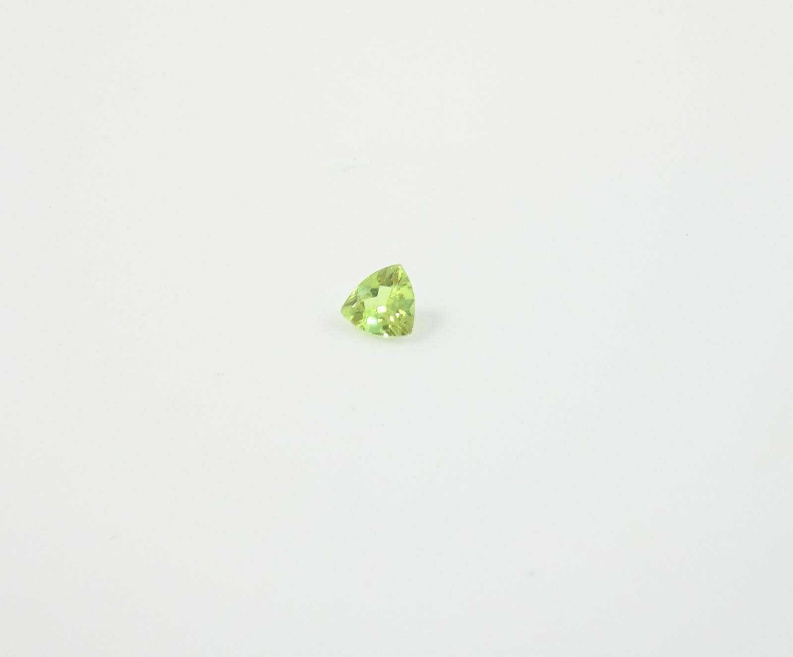 Set of 3 Green Chrysoberyl 2.0TCW – Trillion – 6x6mm – Loose Gemstones