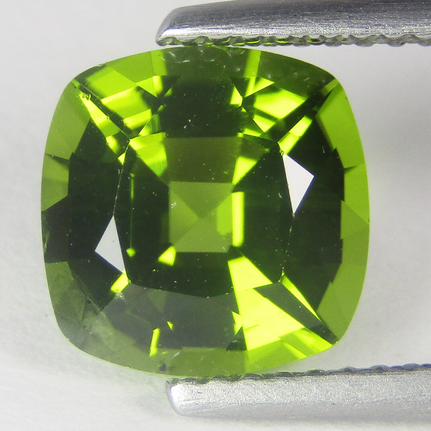 3.38Cts Natural Wonderful Peridot 8.8mm Cushion Cut Loose Gemstone Ref VIDEO