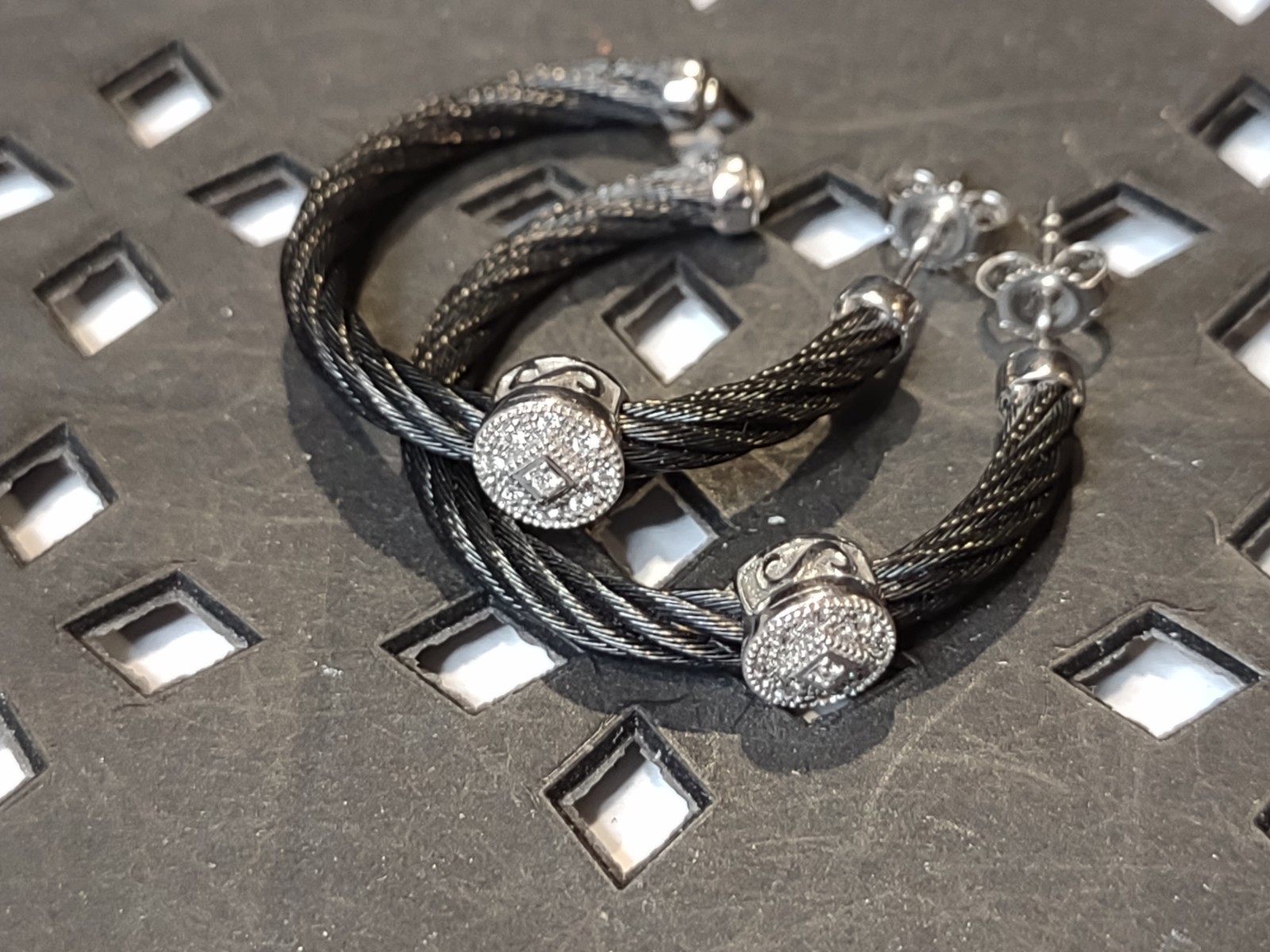 Charriol Black Steel Cable Hoop Earrings With 18Kt White Gold And Diamonds