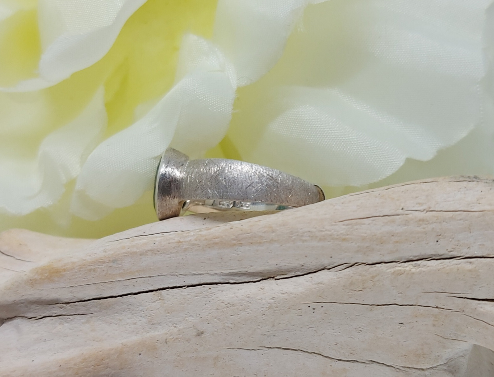 CHROMDIOPSID Ring in Silber und Gold gefaßt
