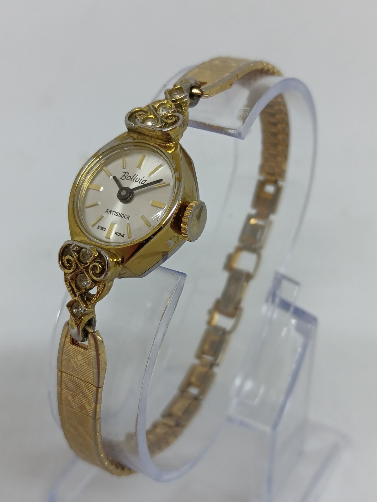 VINTAGE 1965 Bolivia Women’s 17 mm Manual Wind Gold Tone Watch