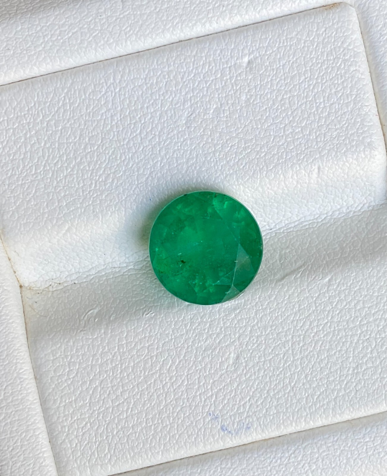 10.6MM Natural Round Emerald, Zambia origin, 4.95CTS, emerald for wedding ring.