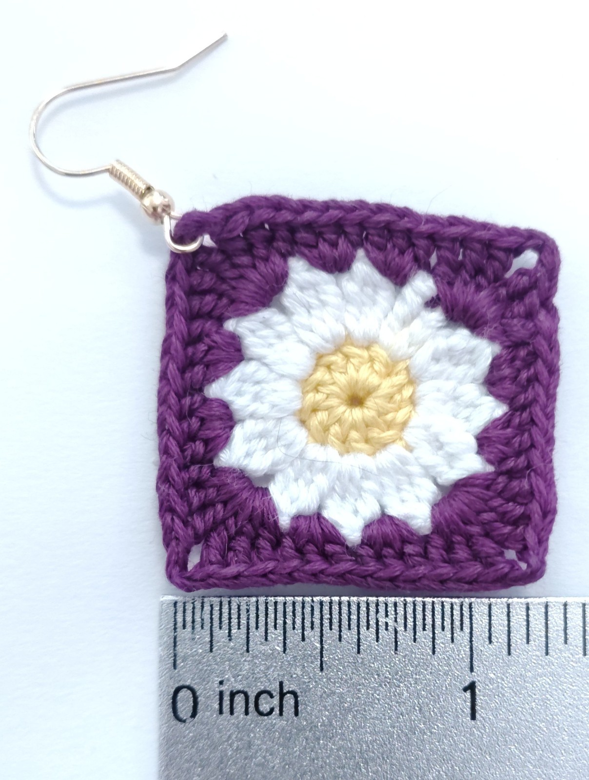 Crochet Daisy Earrings (Dark Purple)