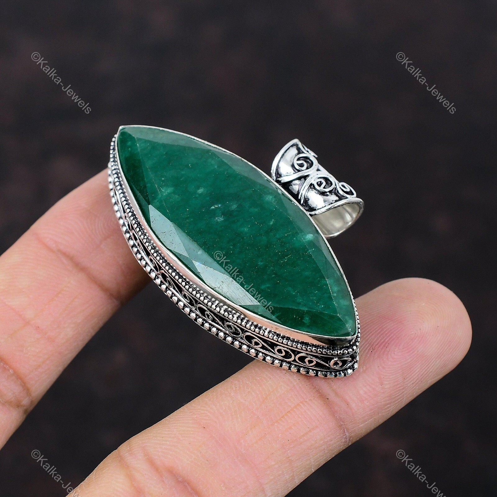 Natural Zambian Emrald Gemstone Pendant Vintage 925 Sterling Silver For Women