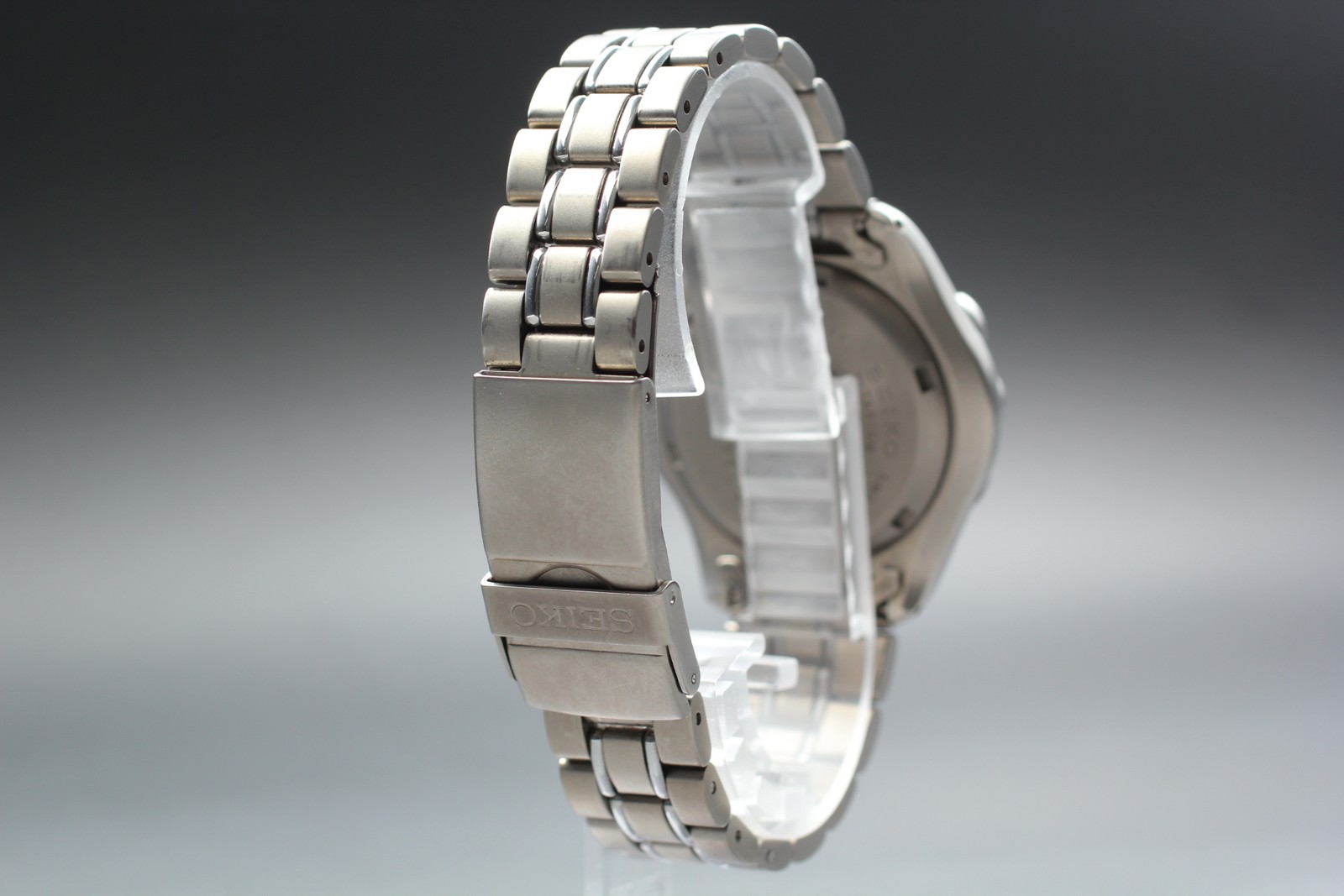 [N MINT w/ BOX] SEIKO Kinetic Titanium Diver’s 5M23-6B40 Qz Day/Date Men’s Watch