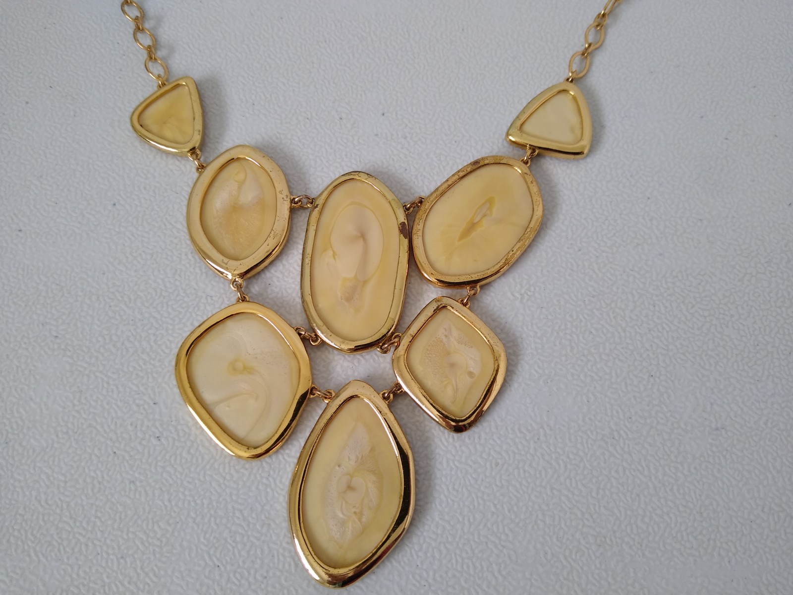 Stella Dot Necklace Fiona Bib Cream Goldtone Rhinestone Jewelry Designer Golden.