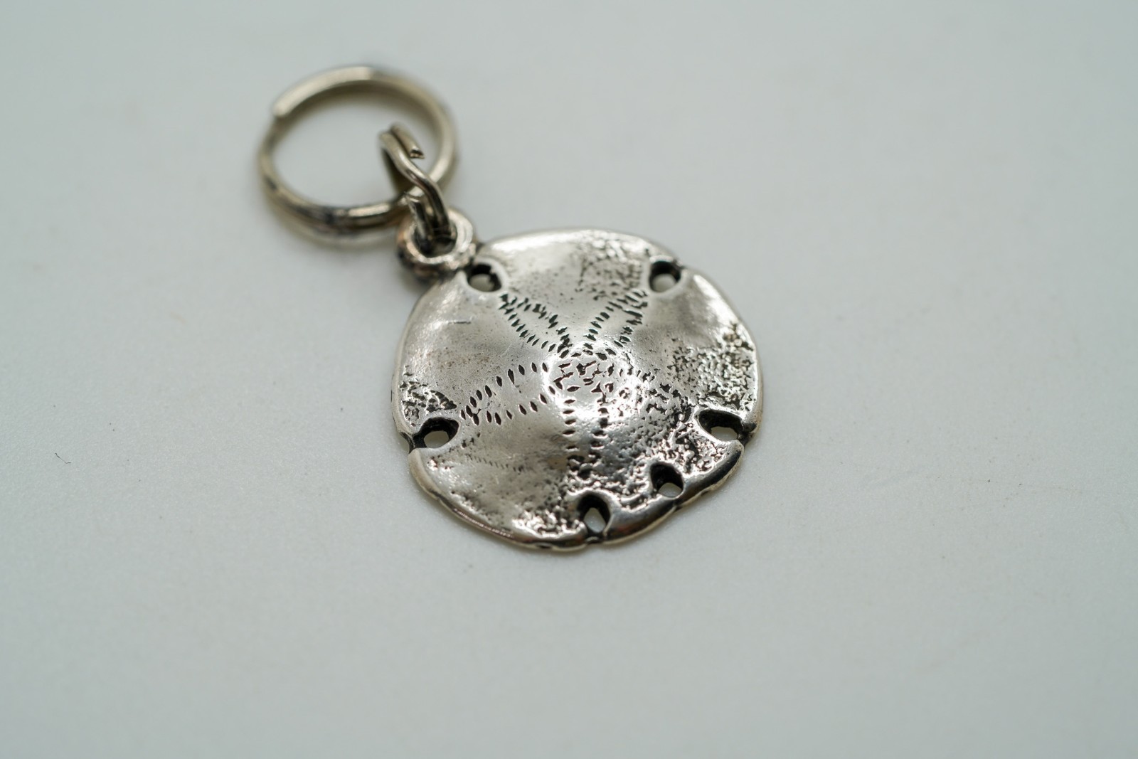 Vintage Sterling Silver Sand Dollar Pendant / Charm 1.8cm JB48