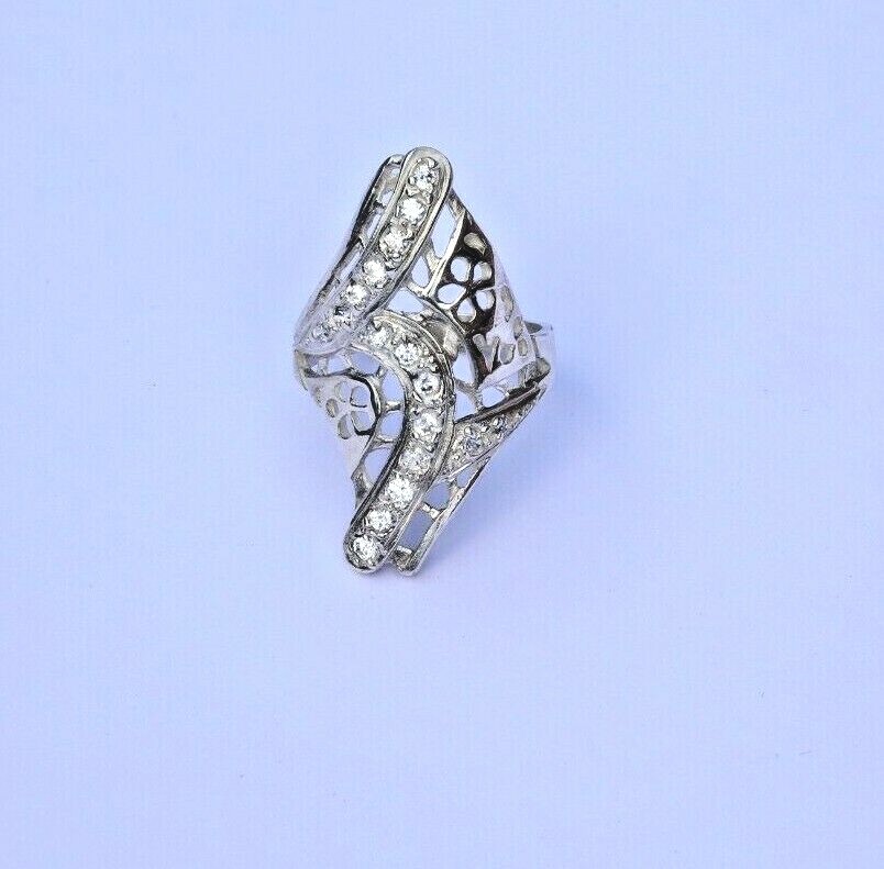 Elegant 925 Silver Ladies Ring With White Gemstones L – Z+4