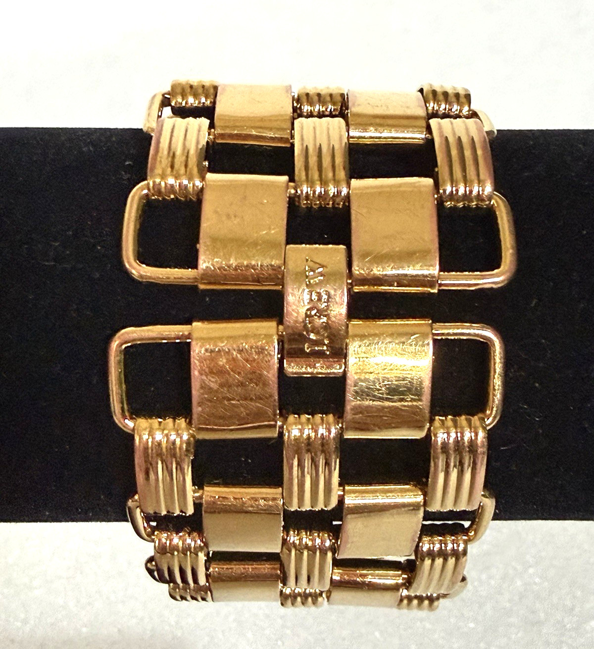 J. CREW Signed: Gold Tone Link Statement Wide 7″ Bracelet Fold Over Clasp