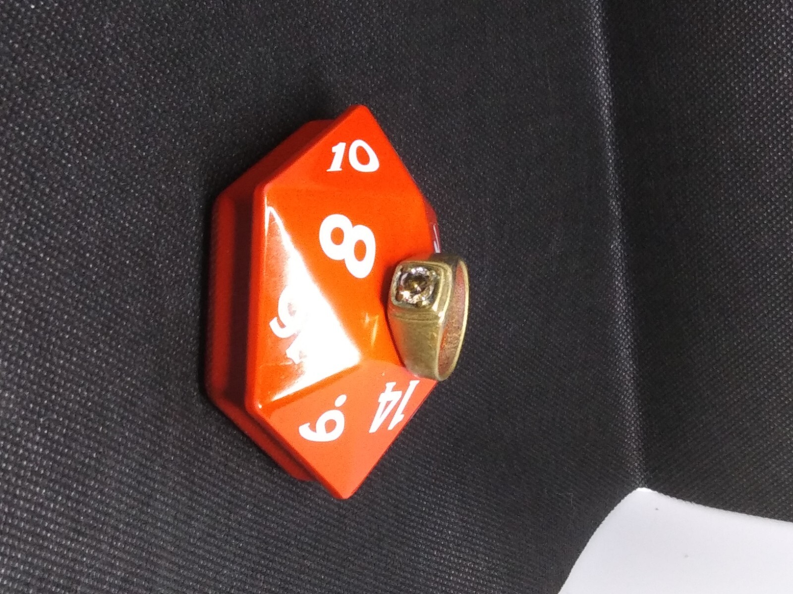 Ring of un-known size and origin, rather weathered with a silver-ish golden band