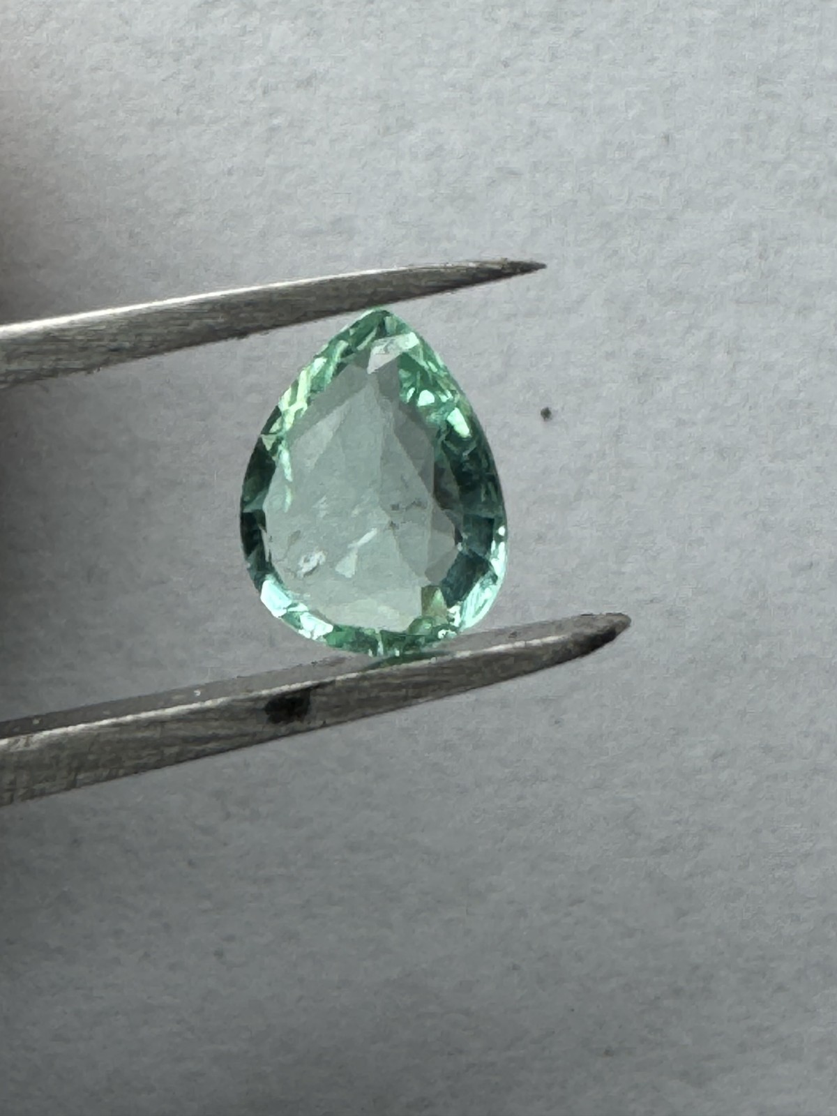 4 PARAIBA TOURMALINES. PRECIOUS GEM INVESTMENT LOT #29: 2.27 Total Carat Weight