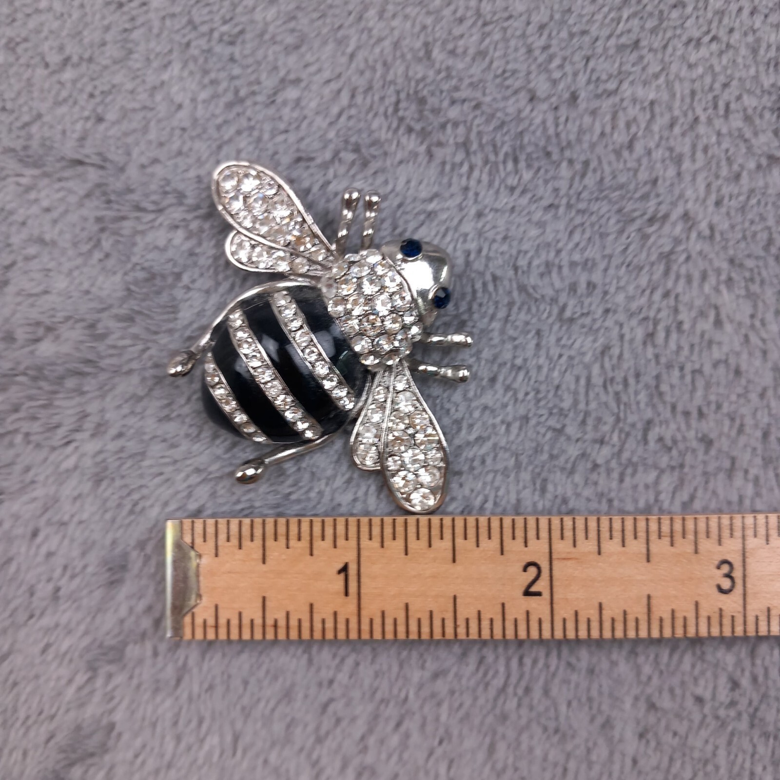 Vintage Silver Rhinestone Bumble Bee Brooch Pin Enamel Insect Y2K One Size