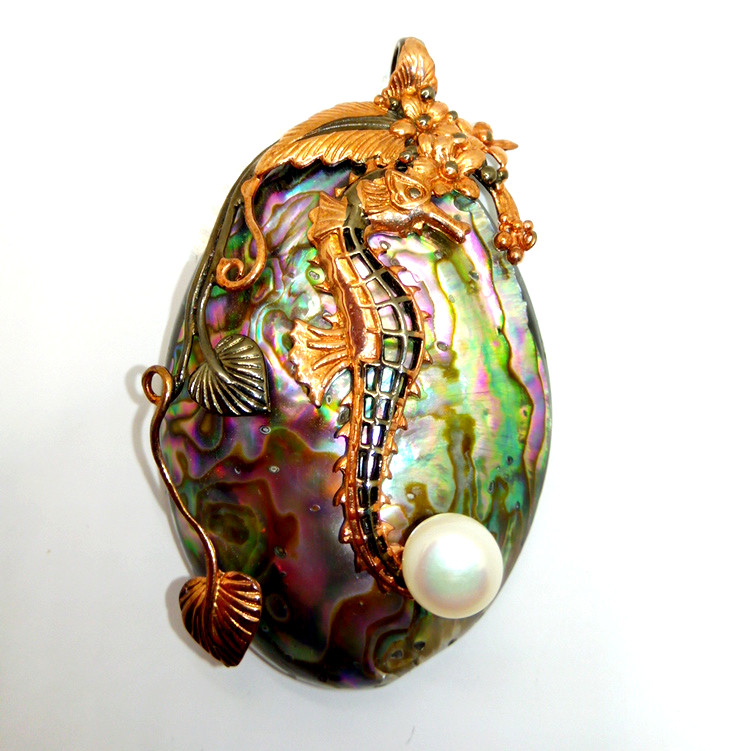 🔥🔥🔥Magnificent Mother of Pearl Seahorse Pendant in Silver & Rose Gold – UNIQUE