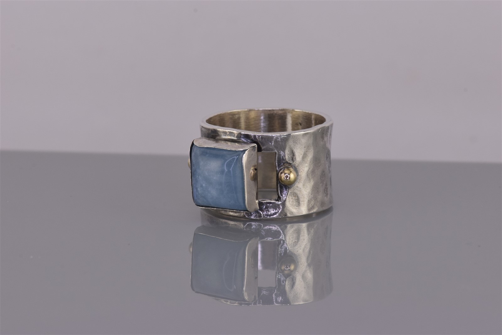 SUNDANCE Sterling Silver Blue Aquamarine Hammer Texture Wide Band Ring 925 Sz: 8