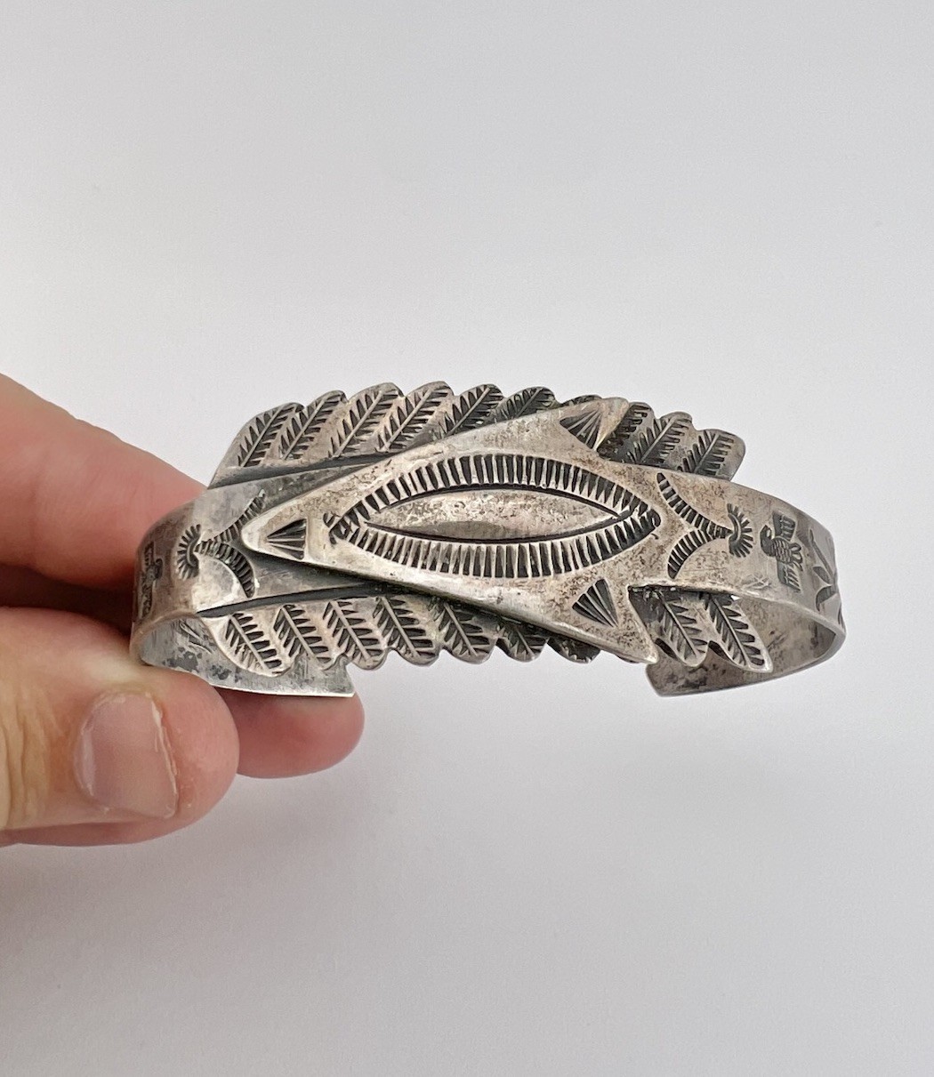 OLD 1940’s Fred Harvey Navajo Coin Silver Stamped Arrow Snake Cuff Bracelet