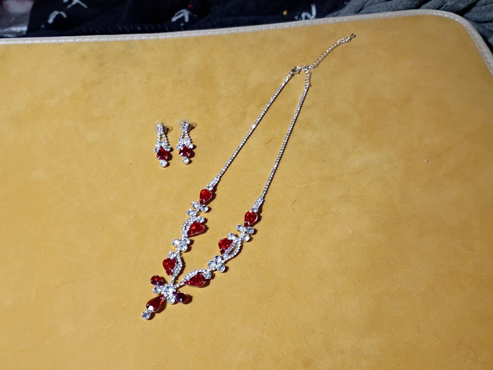 Vintage Sparkly jewelry Set.Red,Dangly, Statement Gorgeous Perfect For A Night