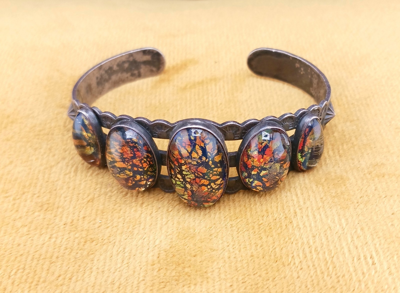 Vintage Navajo Fred Harvey Era Thunderbirds Foil Glass Sterling bracelet
