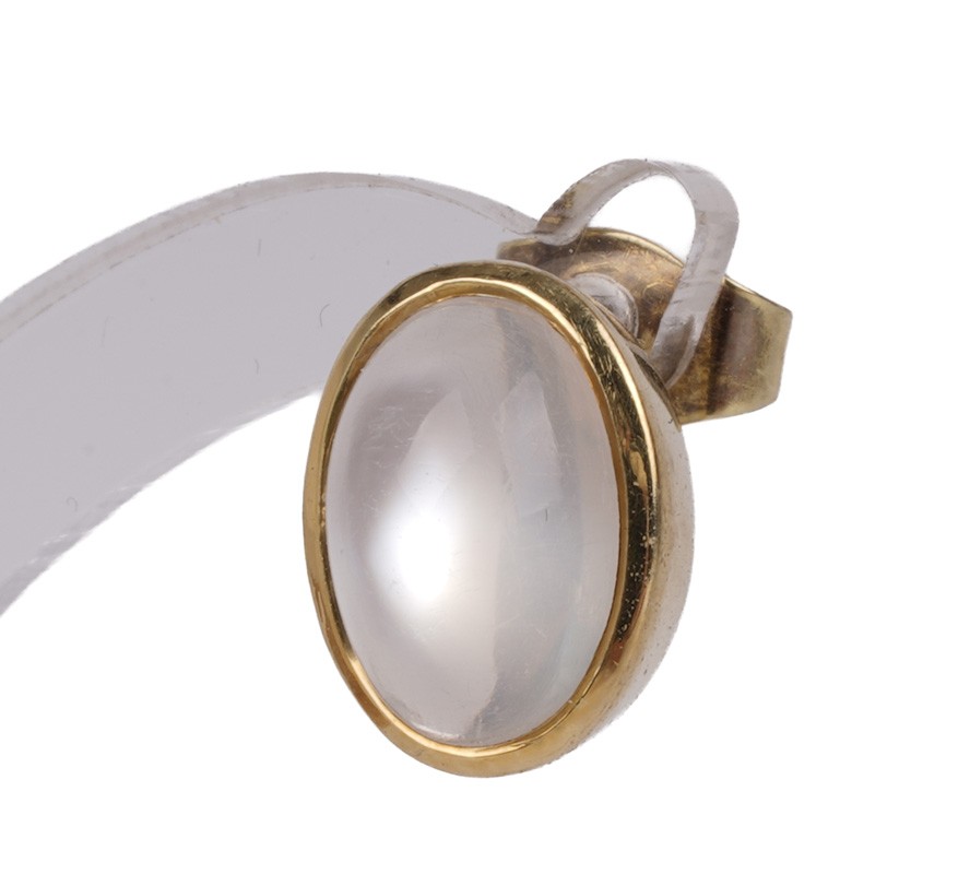 Timeless beautiful moonstone earrings in 585 gold unique cabochon