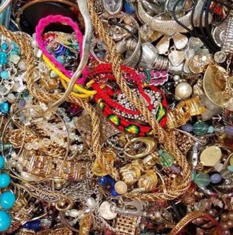 **Fashion Jewelry Box Lot **ONE POUND- all wearable,wholesale,bulk- #JJ6