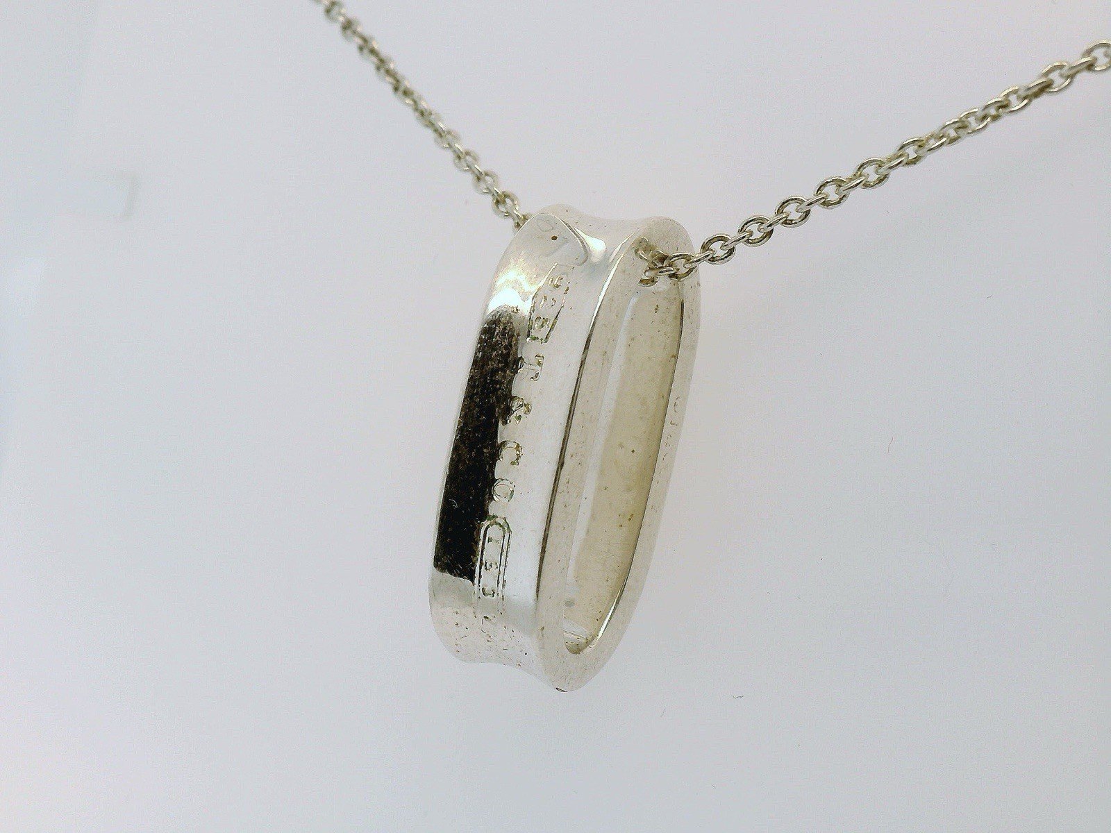 Tiffany & Co. 1837 Oval Pendant Necklace 17 3/4” In Length