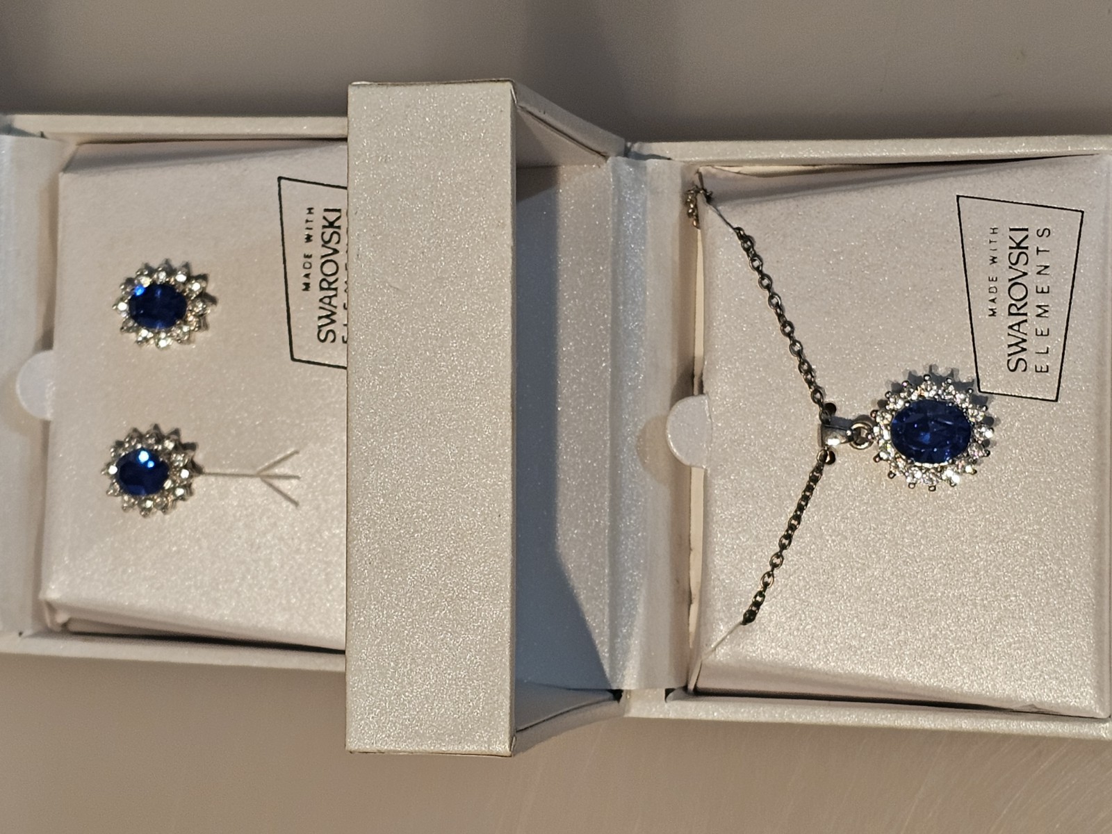 Silver Sparkle Shine Royal Blue Sapphire Halo Pendant Necklace Earring Set Swaro