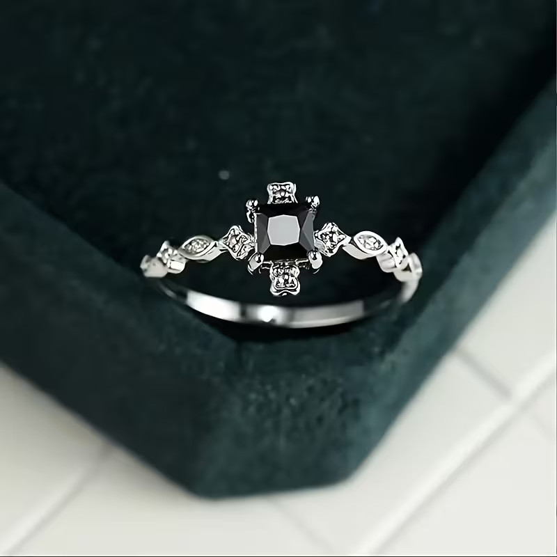 Beautiful Women’s Black Obsidian & Cubic Zirconia Ring, Size 10. FREE SHIP IN US