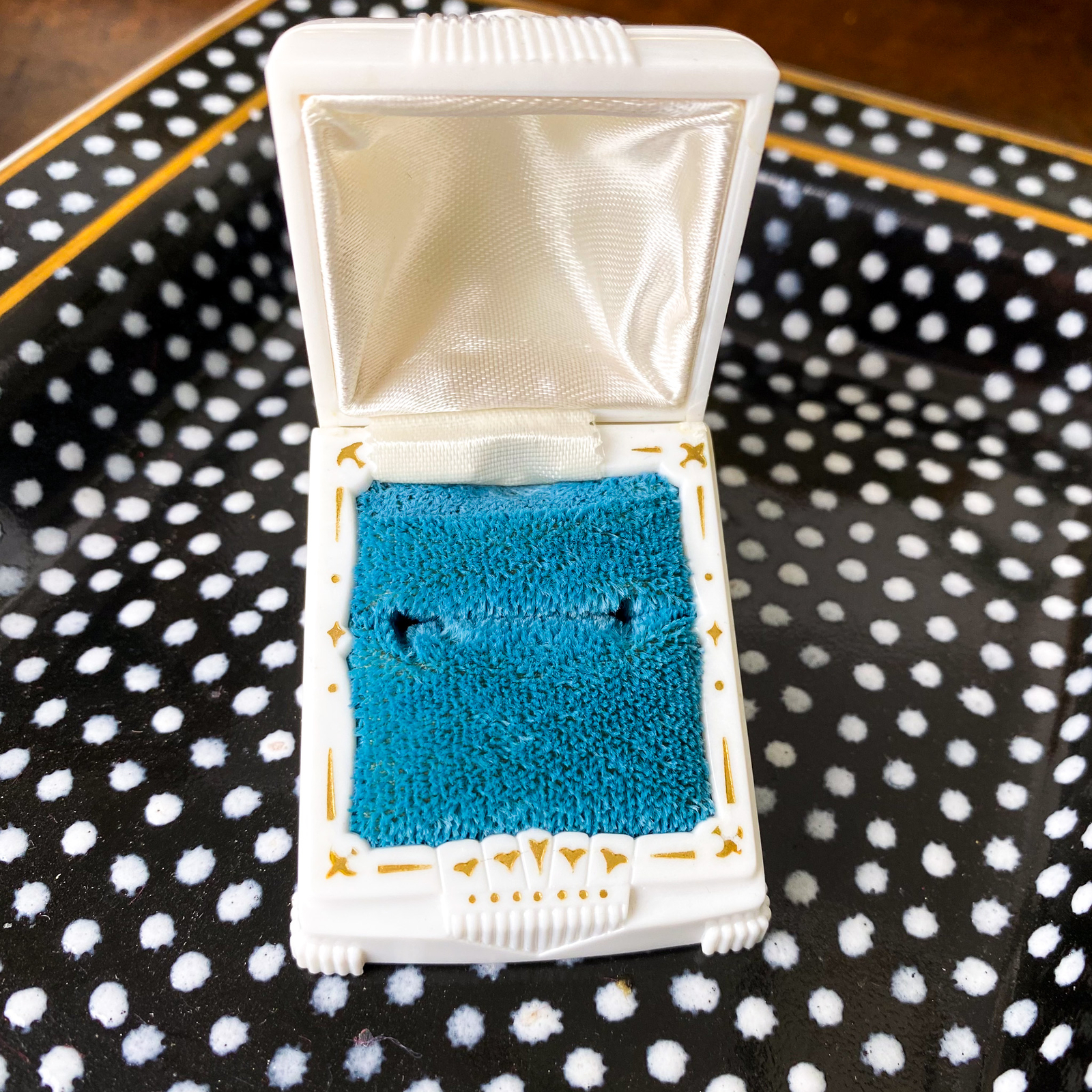 Vintage White Celluloid Plastic Single Wedding Ring Box TEAL BLUE VELVET Inside