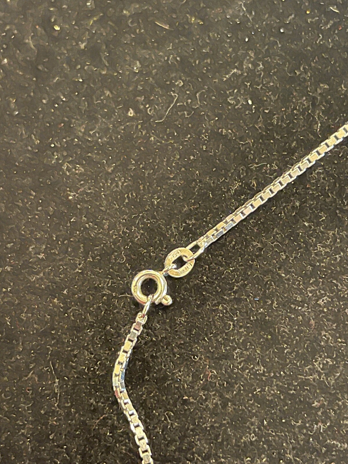 18k Necklace MARKED 750 WHITE GOLD 23″ BOX CHAIN Jewelry 9.45g Vintage