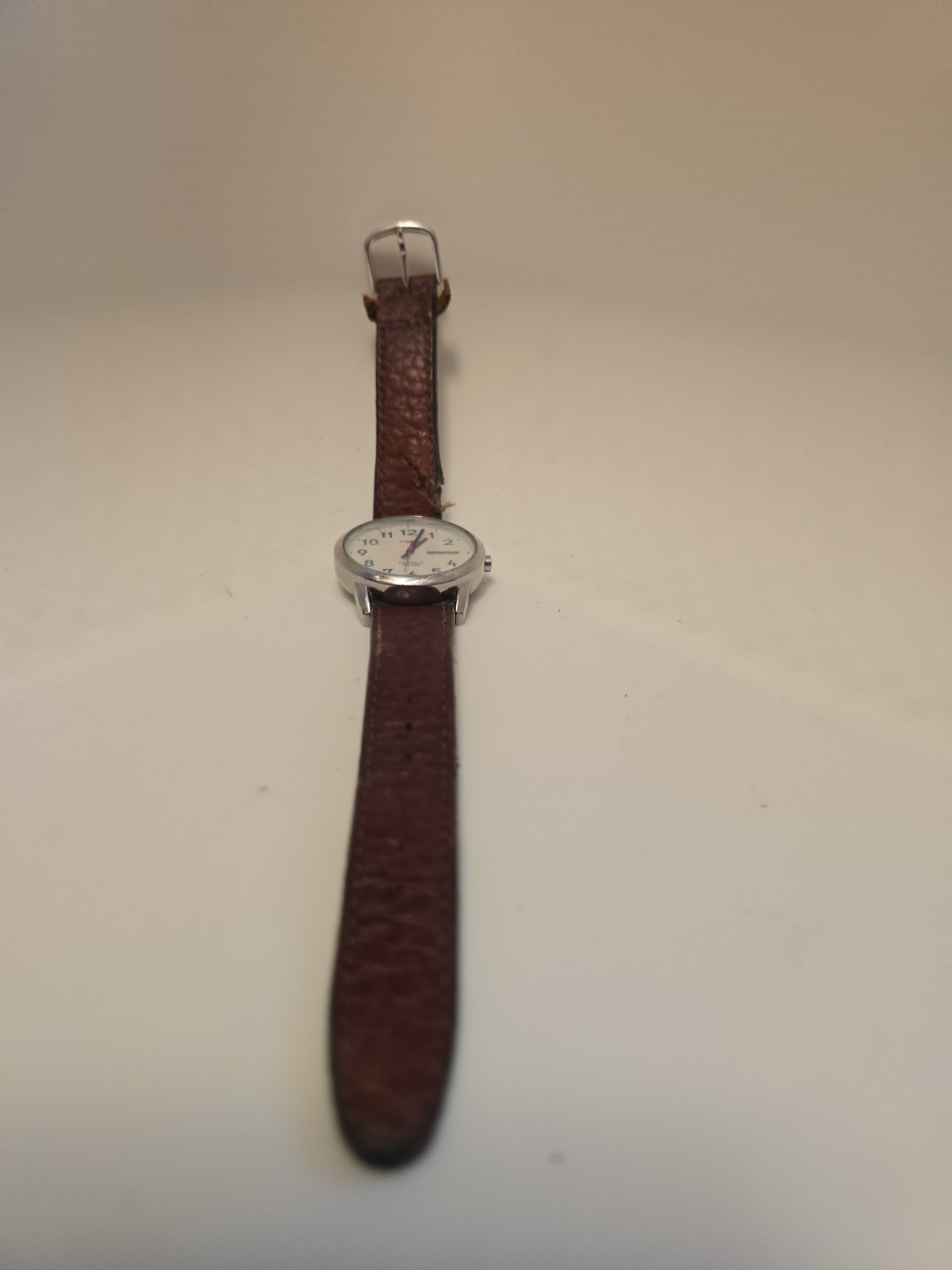 Timex Indiglo WR 30M Mens Watch 35mm White Dial Brown Leather Day Date T20041