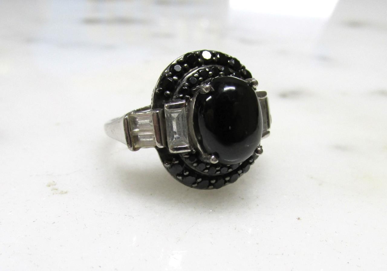 Black Cat’s Eye Sterling Silver Ring w/ Black Stone Accents Sz 9 ~ 6.4g ~ 6-A330