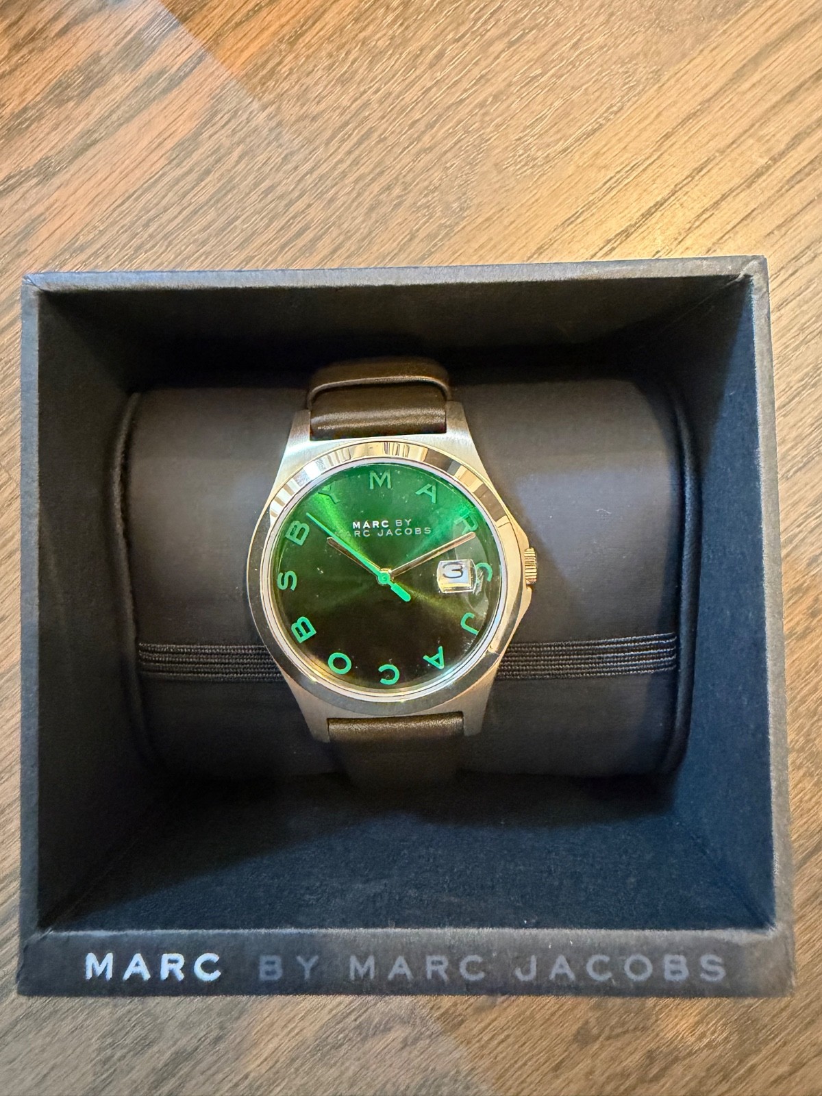 NWT Marc By Marc Jacobs Green Dial Leather Strap Unisex Watch Box & Tags New