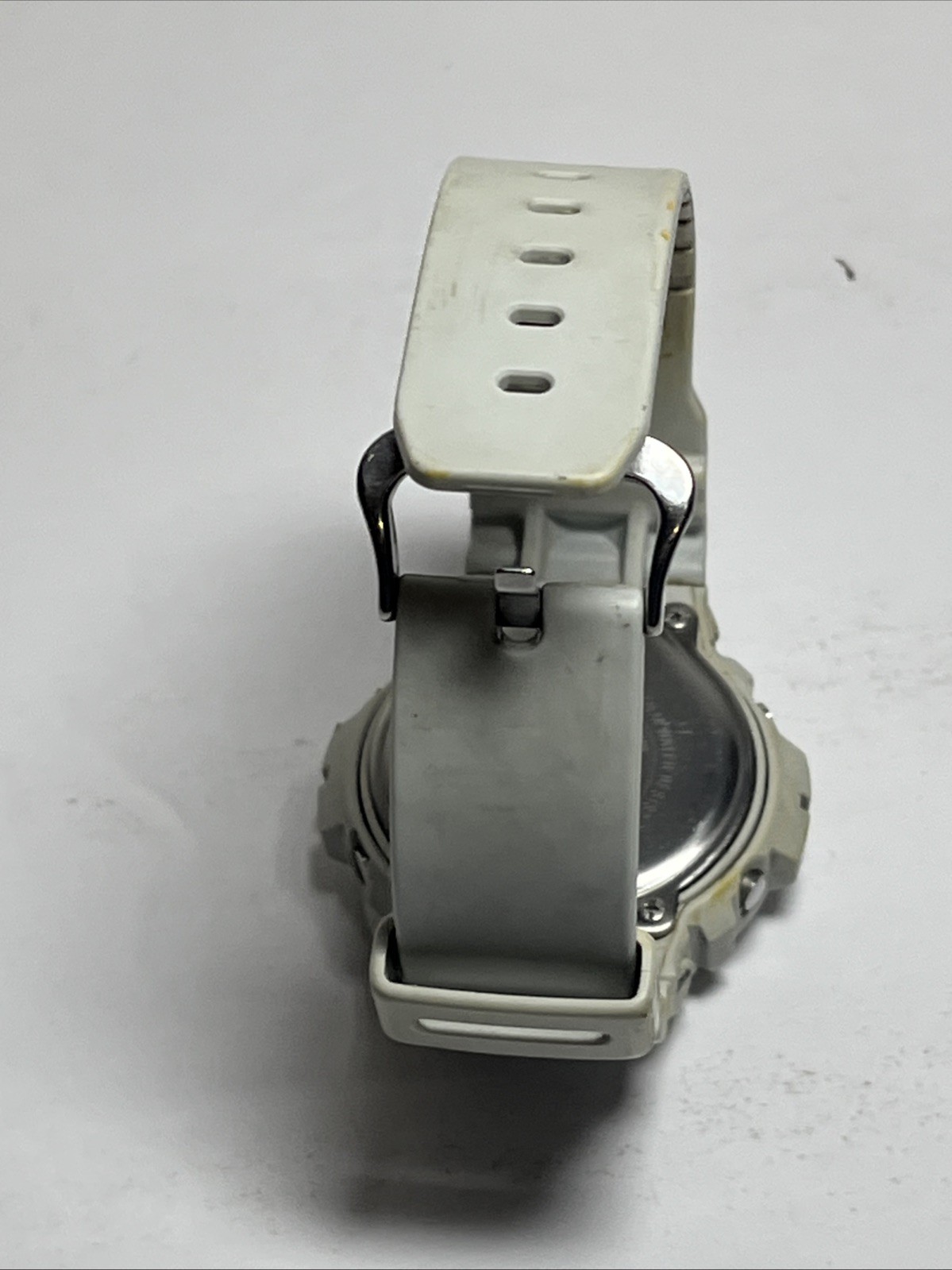 Classic Casio G-SHOCK DW-6900FS (3230 white