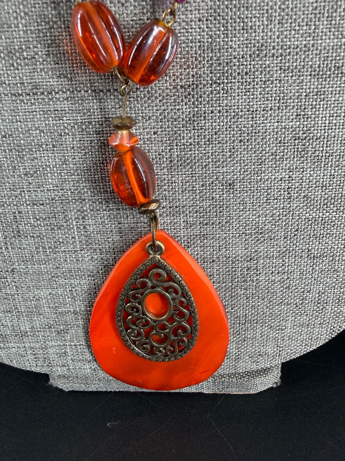 Coldwater Creek Orange Dyed Shell Pendant Seed Bead Necklace 29″