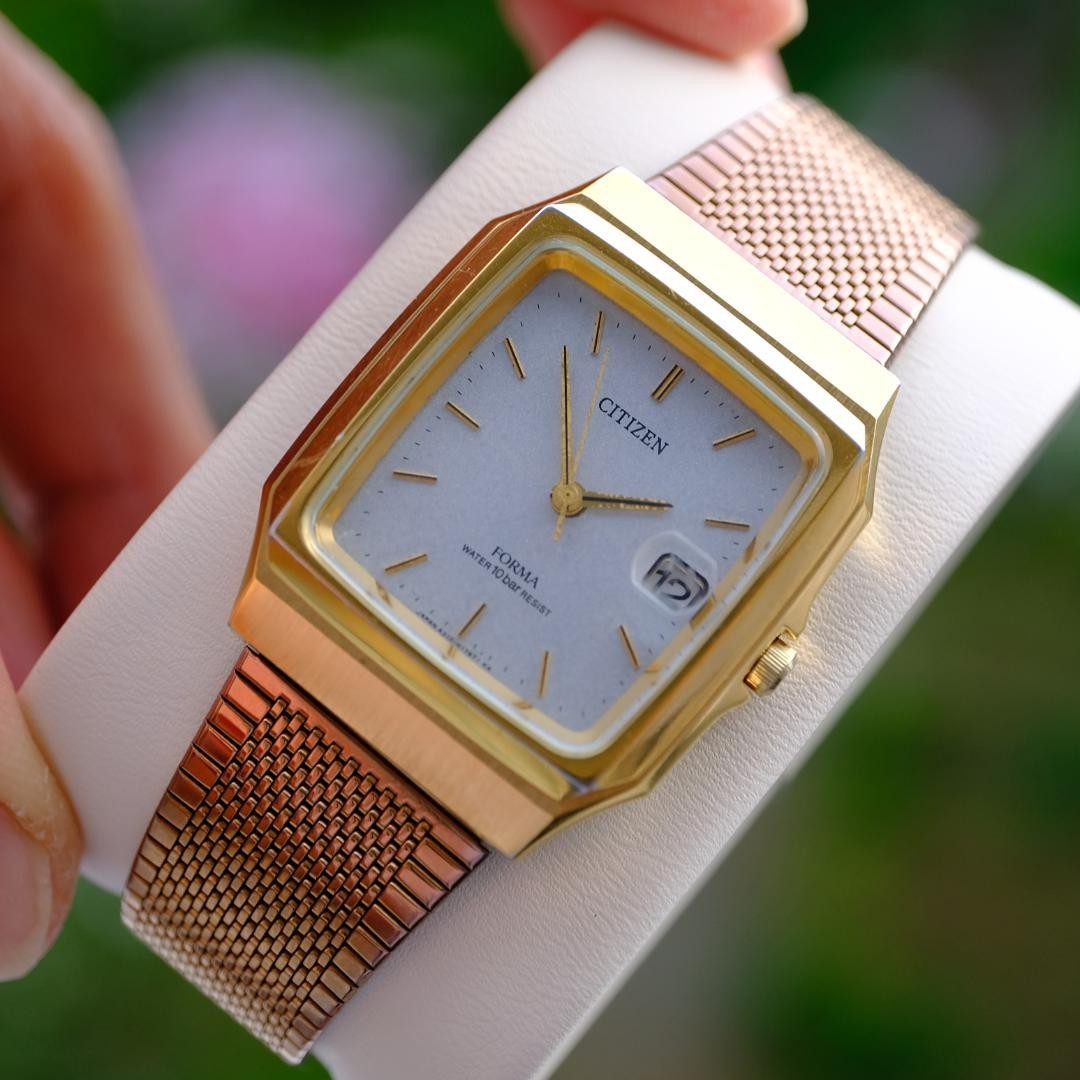 CITIZEN FORMA Gold Quartz Mesh Watch