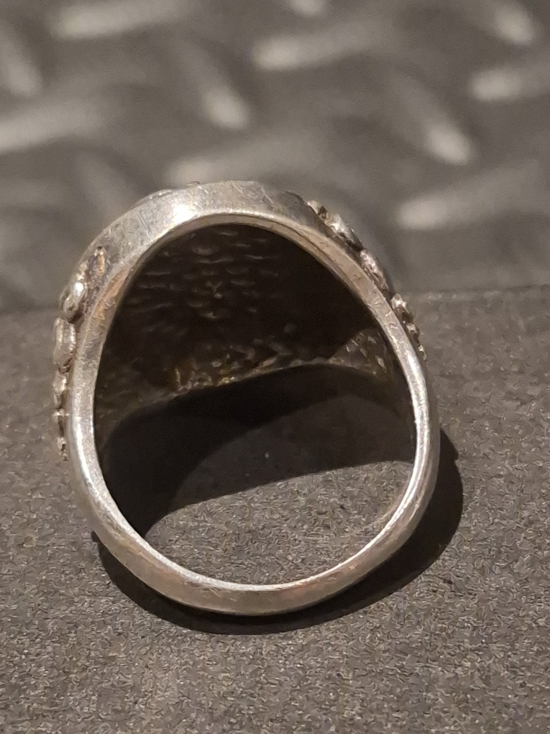 Coat Of Arms Solid Sterling Silver 925 Ring 12g Size S 1/2 XRF TESTED FREE POST.