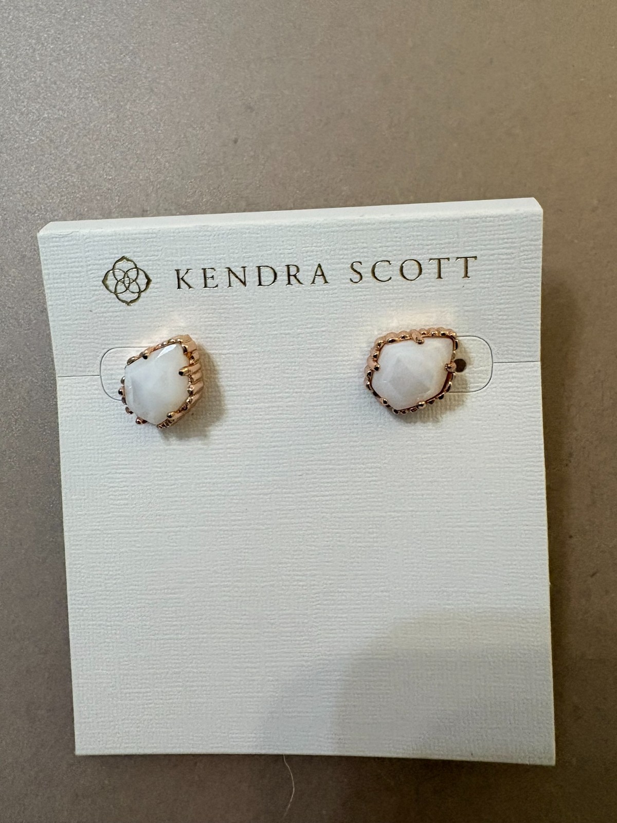 Kendra Scott Tessa Earrings Ivory Mother of Pearl