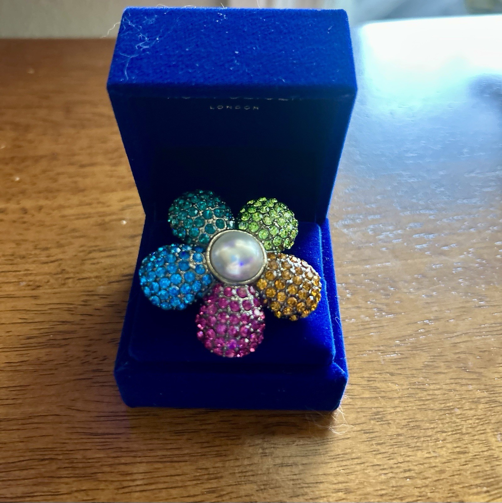 Kurt Geiger London Flower Cocktail Ring Multicolor Rhinestone Faux Pearl Sz 7