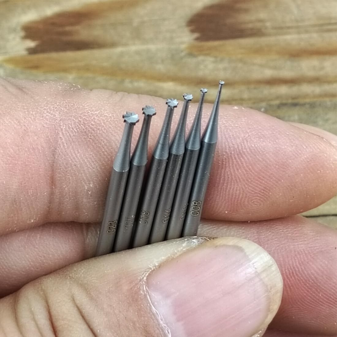 6 Pcs Jewelry Cutting Wheels 3/32″ Shank T Shape Burrs for Engraving Tools