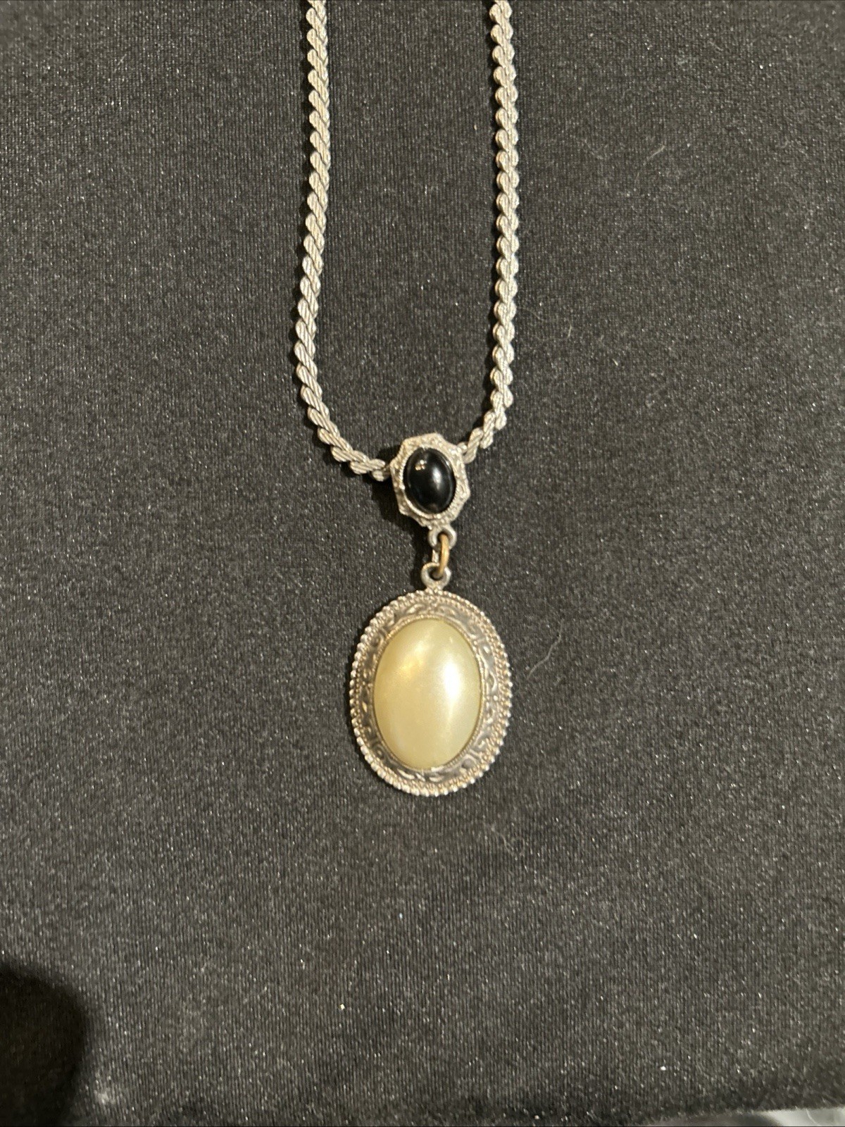 1928- Silver Tone Rope Chain Necklace Oval Pendants Vintage Inspired.