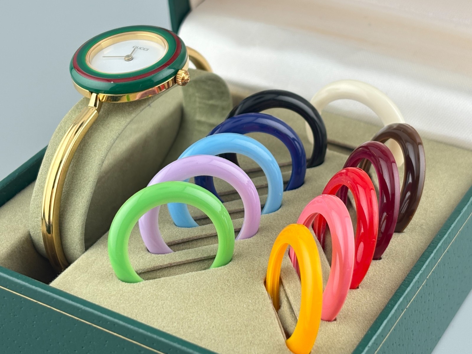 [NEAE MINT W/Full Set] Gucci Change Bezel 11/12 Women Watch Gold 12 Colors