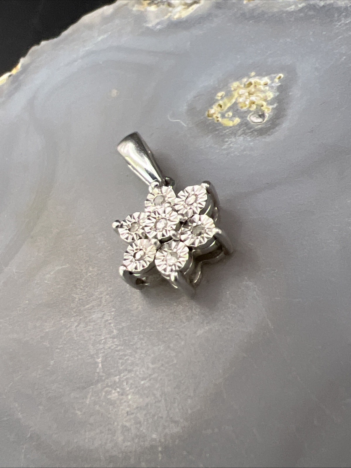 SK9 Allure Gems Platinum 925 Sterling Silver Genuine Diamond Floral .6” Pendant