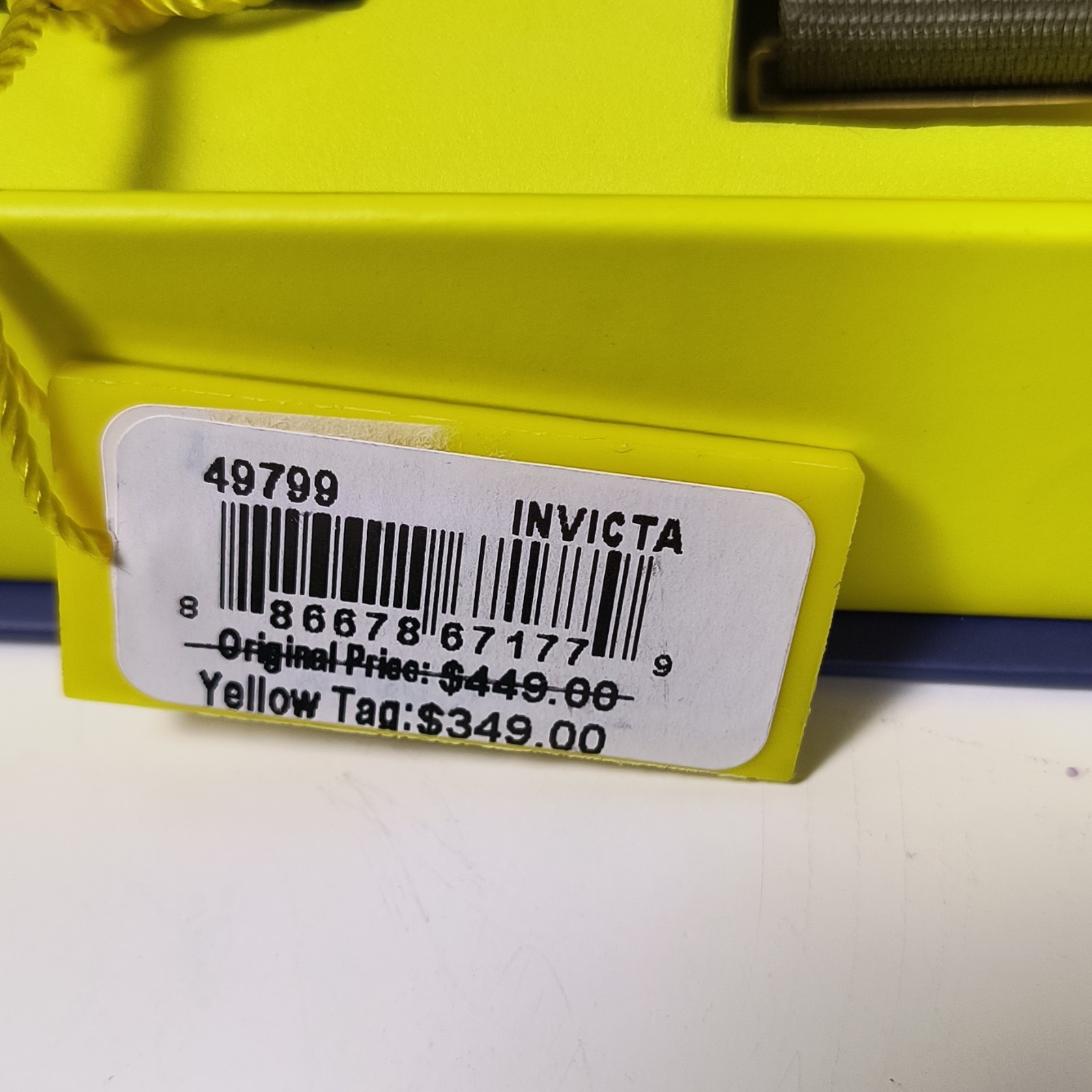 Invicta Ocean Predator Quartz 200m 48mm Gold Dial Diver Strap Set Box Papers